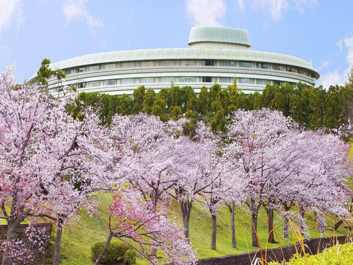 The Prince Kyoto Takaragaike, Autograph Collection Luaran gambar